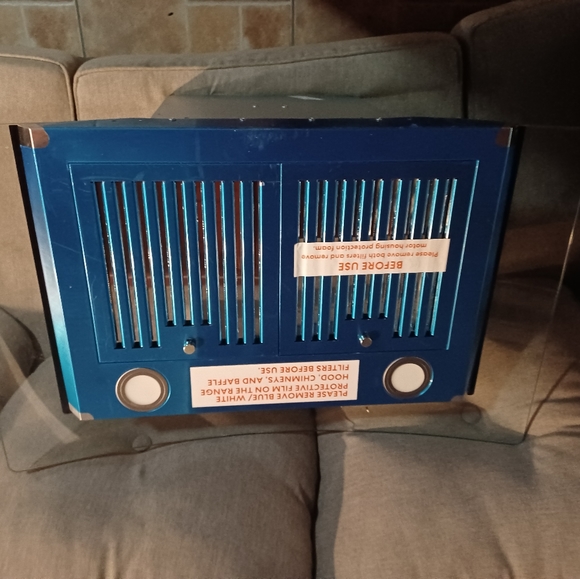 Cosmo Range Hood - Picture 4 of 11